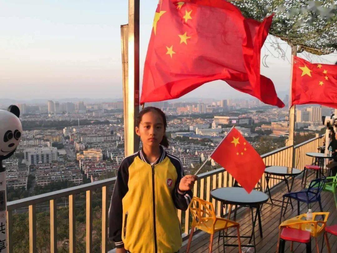 贵州一女子结婚5个月，以为自己嫁给了爱情，还是眼红散场离婚了